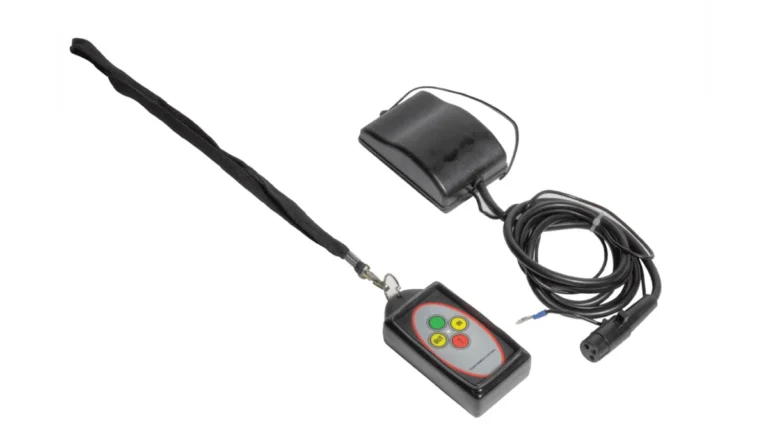 Detail K2 Universal 82×19 SUV & Truck Snow Plow Kit — product view 4