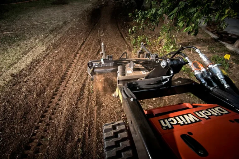 Ditch Witch SK800 Stand-On Mini Skid Steer Compact Utility Loader — product view 4