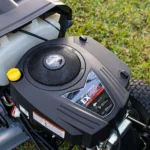MT200 42 in. 19.0 HP 540cc EX1900 Series Briggs and Stratton Engine Automatic — product view 3