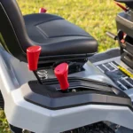 MT200 42 in. 19.0 HP 540cc EX1900 Series Briggs and Stratton Engine Automatic — product view 4